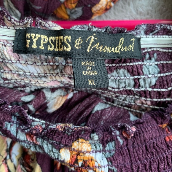 Cute Top! Perfect for spring - Picture 4 of 4